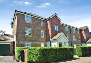 2 bedroom apartment to rent - Whitehead Way, Aylesbury, HP21 - Property View 1