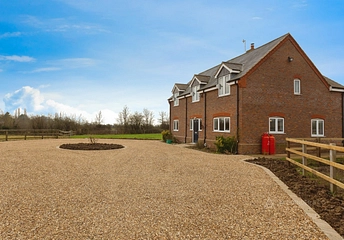 4 bedroom house to rent - Buckingham Road, Hardwick, Aylesbury, HP22 - Property View 1
