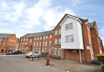 2 bedroom apartment to rent - Florey Gardens, High Street, Aylesbury, HP20 - Property View 1