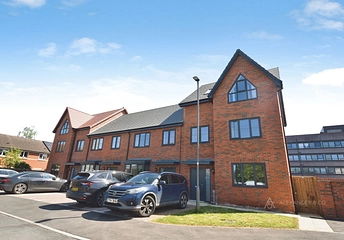 4 bedroom house to rent - Francis Avenue, Aylesbury, Buckinghamshire, HP21 - Property View 1