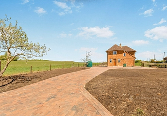 3 bedroom house to rent - Lawn Hill, Edgcott, Aylesbury, Buckinghamshire, HP18 - Property View 1