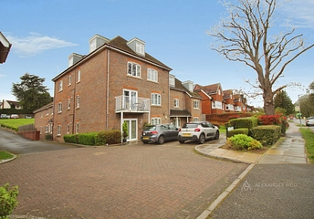 2 bedroom apartment to rent - St. Francis Close, Berkhamsted, HP4 - Property View 1