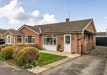 2 bedroom bungalow for sale - Maud Close, Bicester, Oxfordshire, OX26 - Property View 1