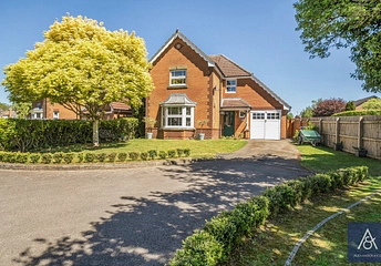 4 bedroom house for sale - Balliol Road, Brackley, Northamptonshire, NN13 - Property View 1