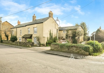 3 bedroom house for sale - High Street, Croughton, Brackley, Northamptonshire, NN13 - Property View 1
