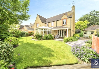 5 bedroom house for sale - Spring Close, Brackley, Northamptonshire, NN13 - Property View 1