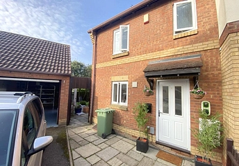 2 bedroom terraced to rent - The Chilterns, Leighton Buzzard, Bedfordshire, LU7 - Property View 1