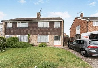 3 bedroom property to rent - Miletree Crescent, Dunstable, LU6 - Property View 1