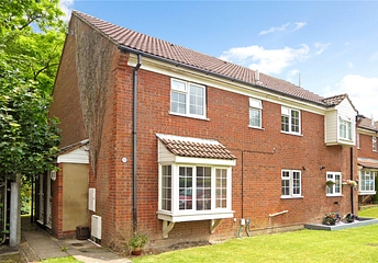 2 bedroom house to rent - Bowmans Way, Dunstable, LU6 - Property View 1