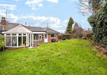5 bedroom bungalow for sale - Matlock Crescent, Luton, Bedfordshire, LU4 - Property View 1