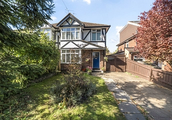 3 bedroom house for sale - Canesworde Road, Dunstable, Bedfordshire, LU6 - Property View 1
