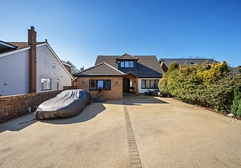 4 bedroom bungalow for sale - Northview Road, Houghton Regis, Dunstable, Bedfordshire, LU5 - Property View 1