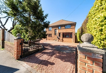4 bedroom house for sale - Downs Road, Dunstable, Bedfordshire, LU5 - Property View 1