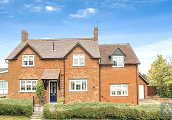 4 bedroom cottage for sale - Church Lane, Tingewick, Buckingham, Buckinghamshire, MK18 - Property View 1