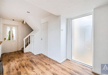 3 bedroom house for sale - Sandholme, Steeple Claydon, Buckingham, Buckinghamshire, MK18 - Property View 1