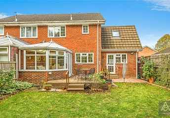 5 bedroom house for sale - Small Crescent, Buckingham, Buckinghamshire, MK18 - Property View 1