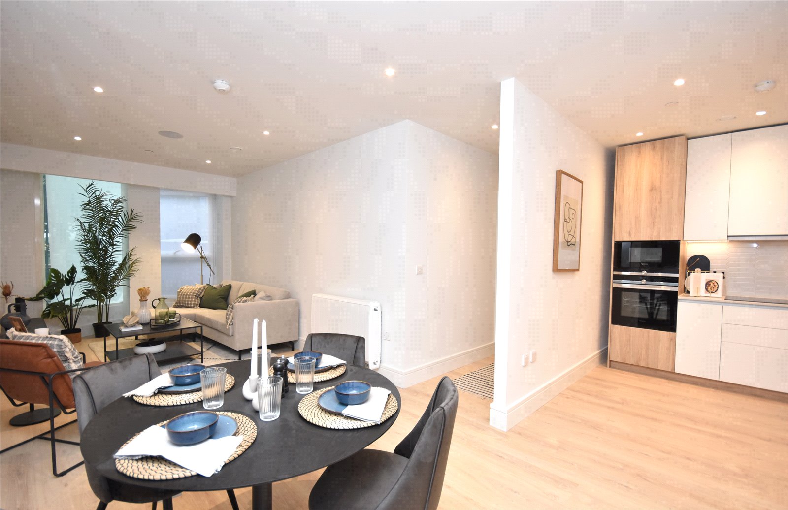 2 bedroom apartment to rent - Virginia House, 50 Walton Street, HP21 - Property View 2