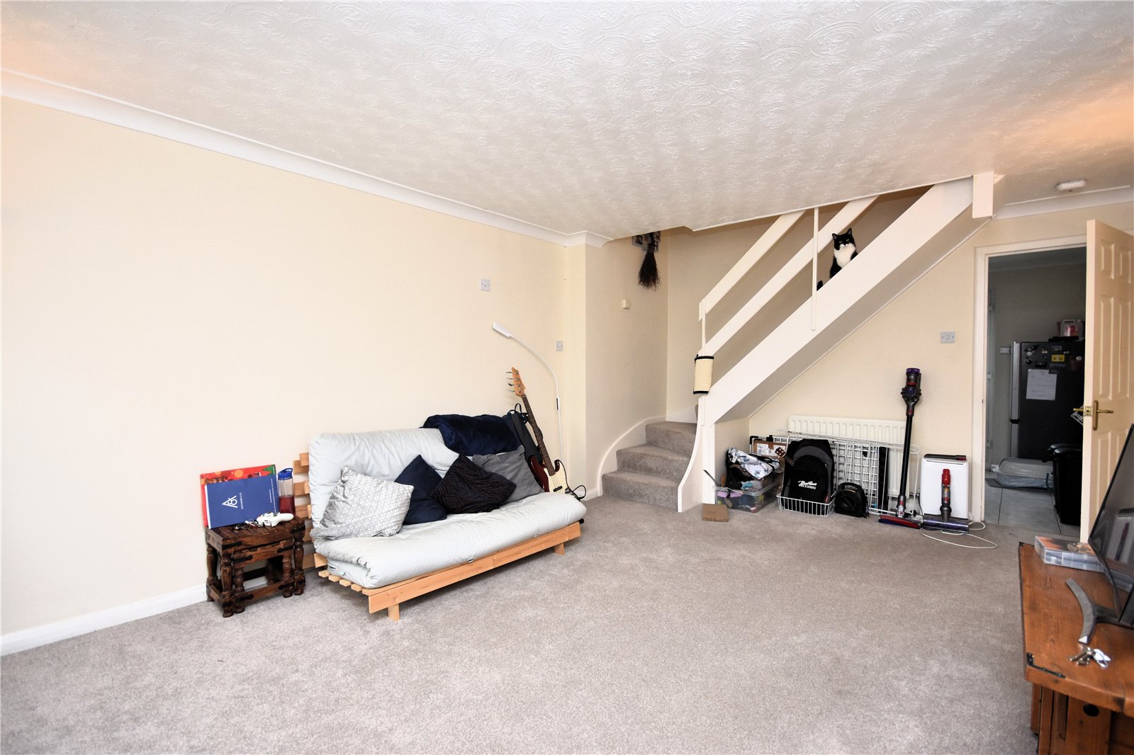 2 bedroom house to rent - Ditchingham Close, Aylesbury, HP19 - Property View 3
