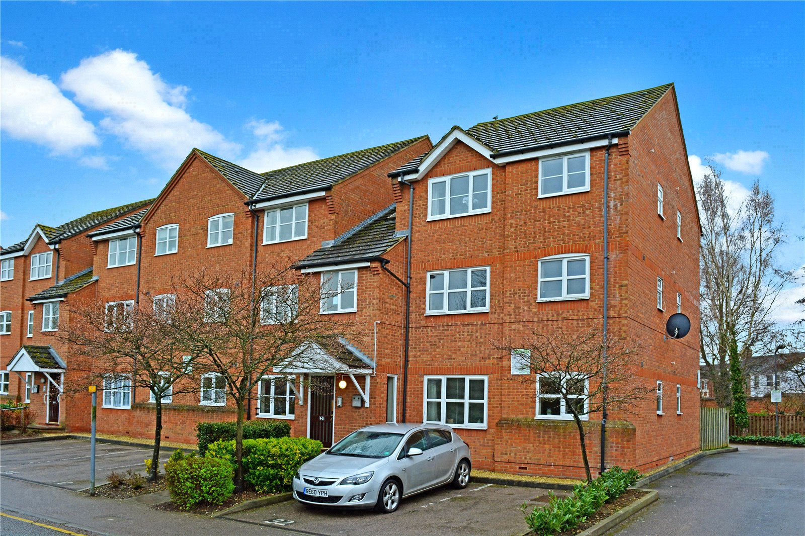 2 bedroom apartment to rent - Hilda Wharf, Aylesbury, HP20 - Property View 1