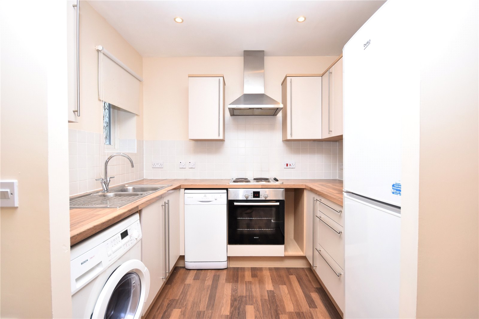 2 bedroom apartment to rent - Pine Street, Aylesbury, Buckinghamshire, HP19 - Property View 3