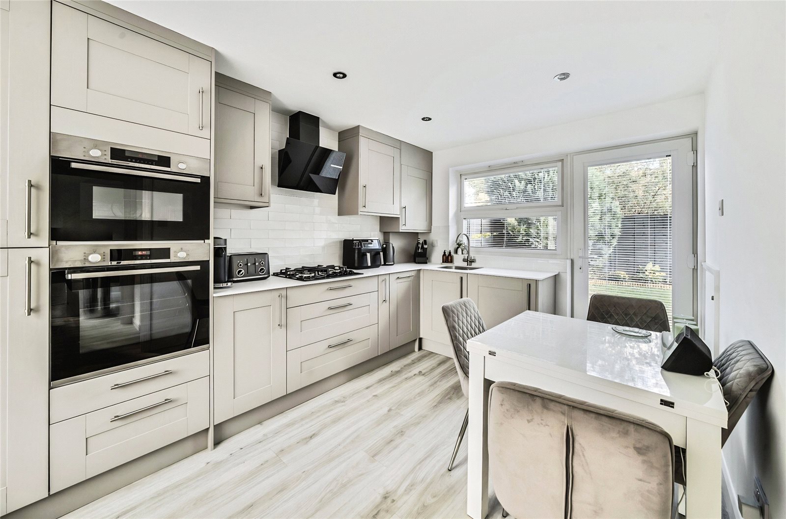 2 bedroom house for sale - Home Field, Aylesbury, HP19 - Property View 3