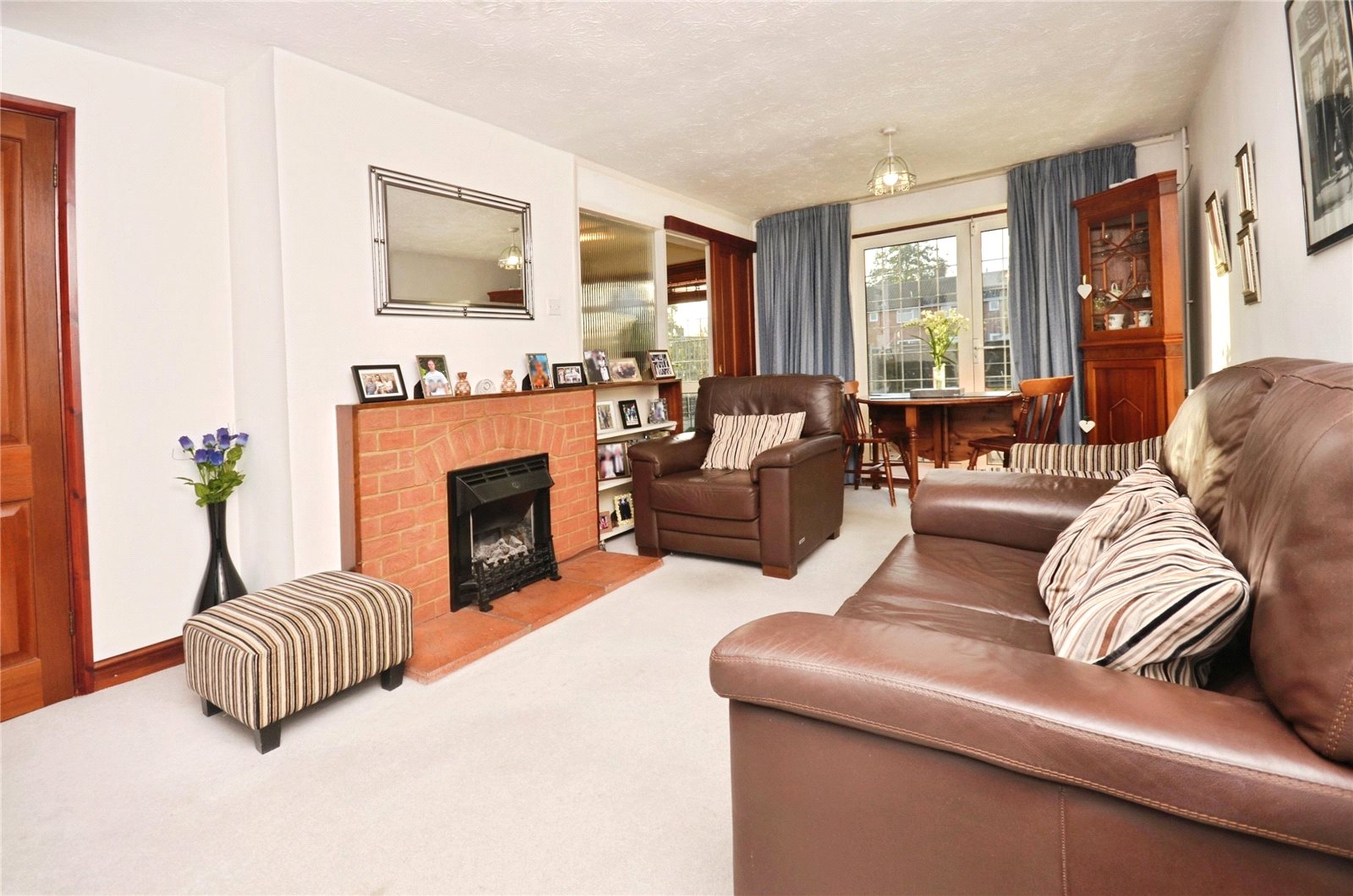 3 bedroom house for sale - Coniston Green, Aylesbury, Buckinghamshire, HP20 - Property View 2