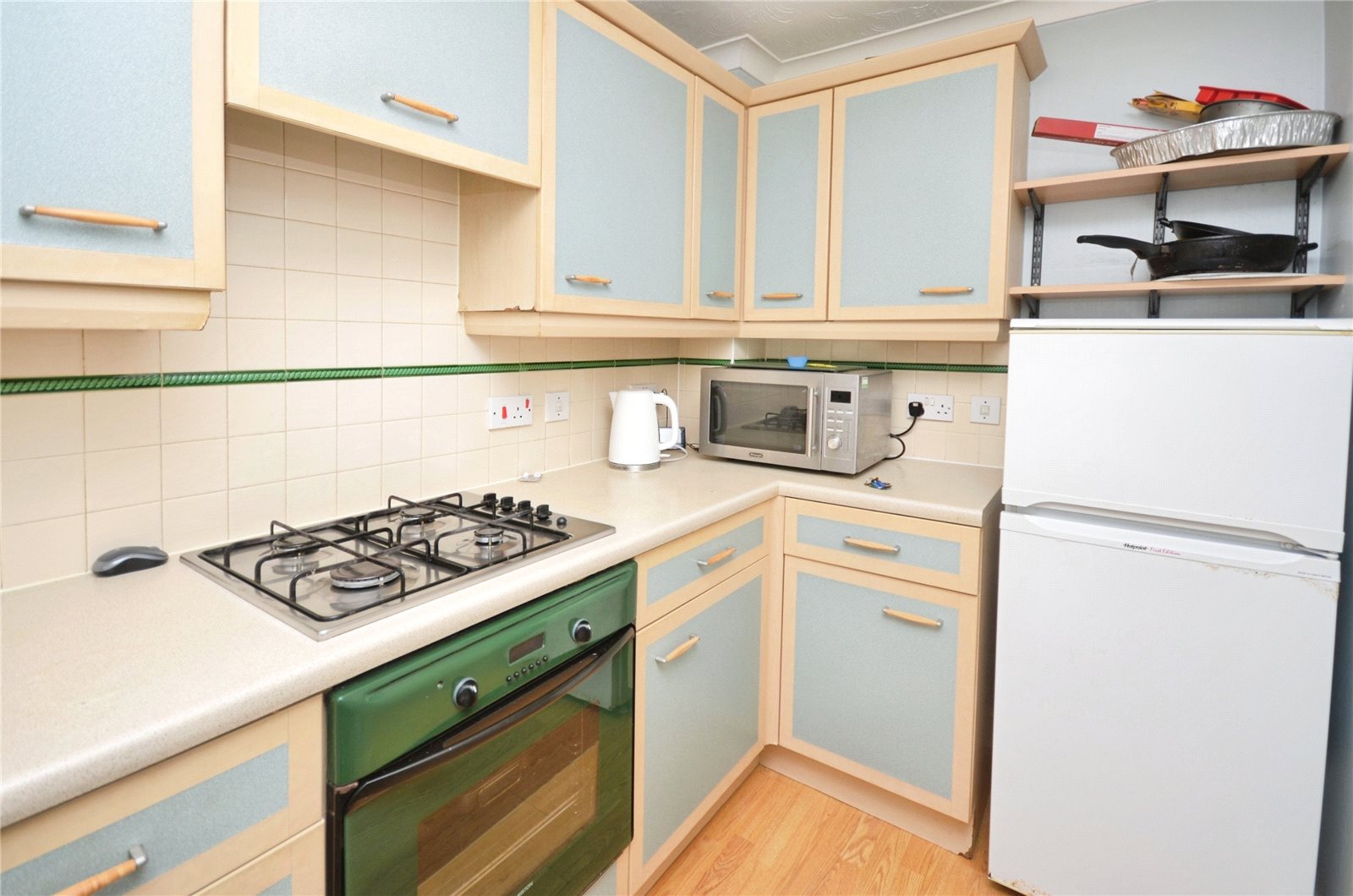 2 bedroom house for sale - Friarscroft Way, Aylesbury, Buckinghamshire, HP20 - Property View 3