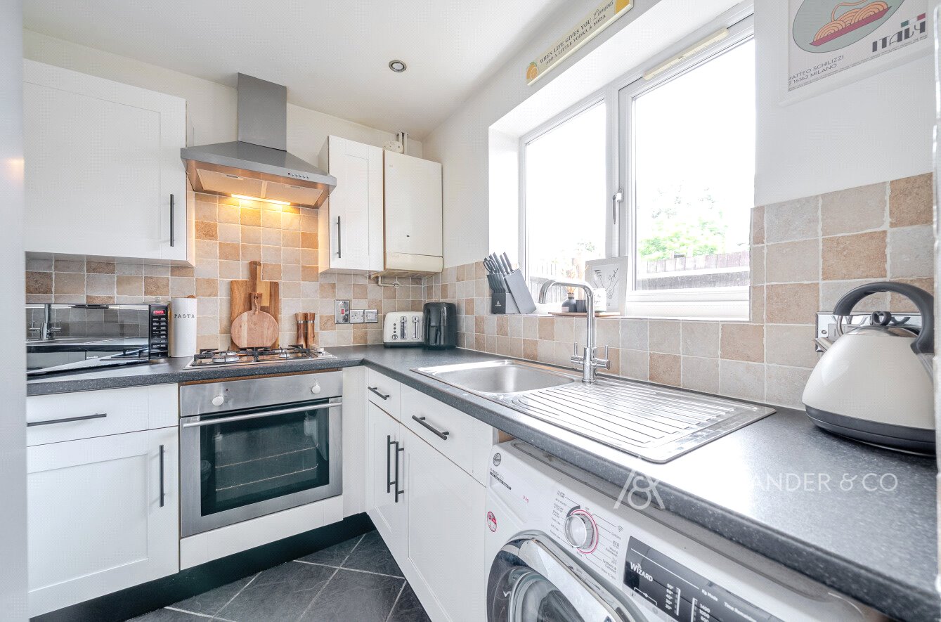 2 bedroom house for sale - Angels Close, Winslow, Buckingham, Buckinghamshire, MK18 - Property View 2