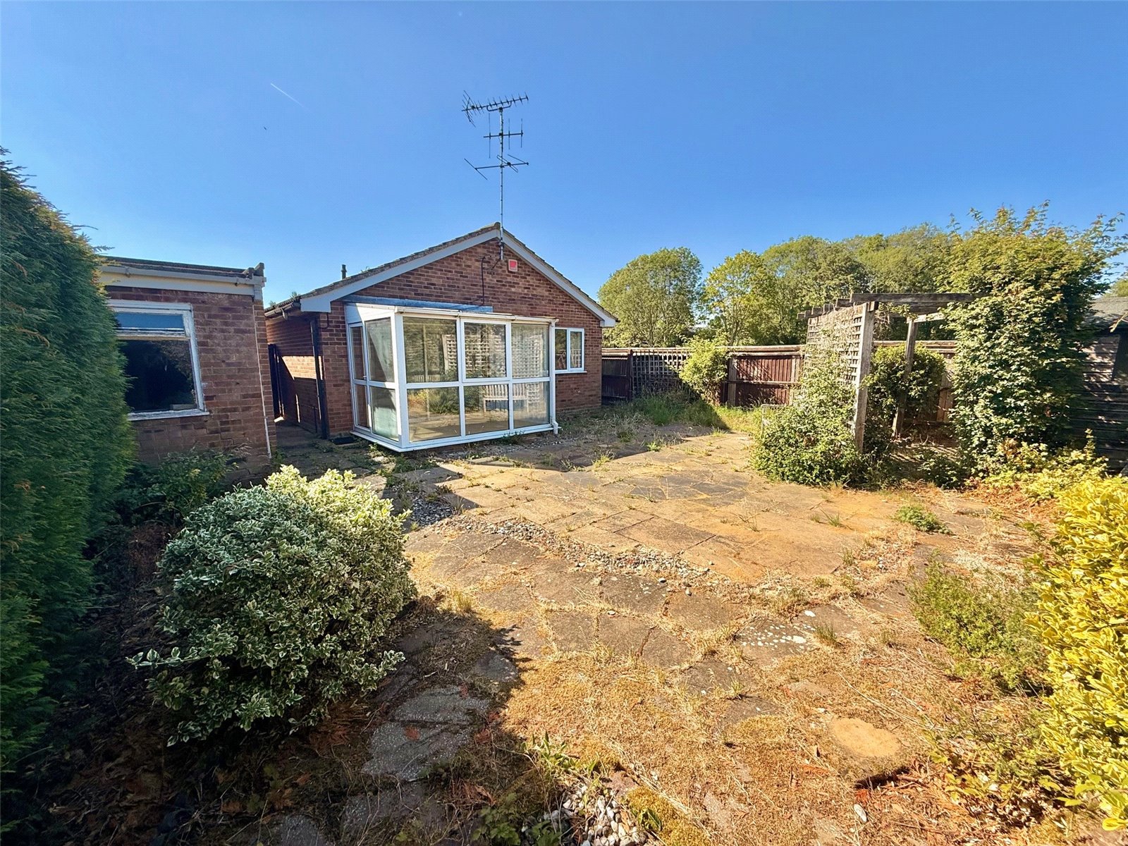 3 bedroom bungalow for sale - Magpie Way, Winslow, Buckingham, Buckinghamshire, MK18 - Property View 2