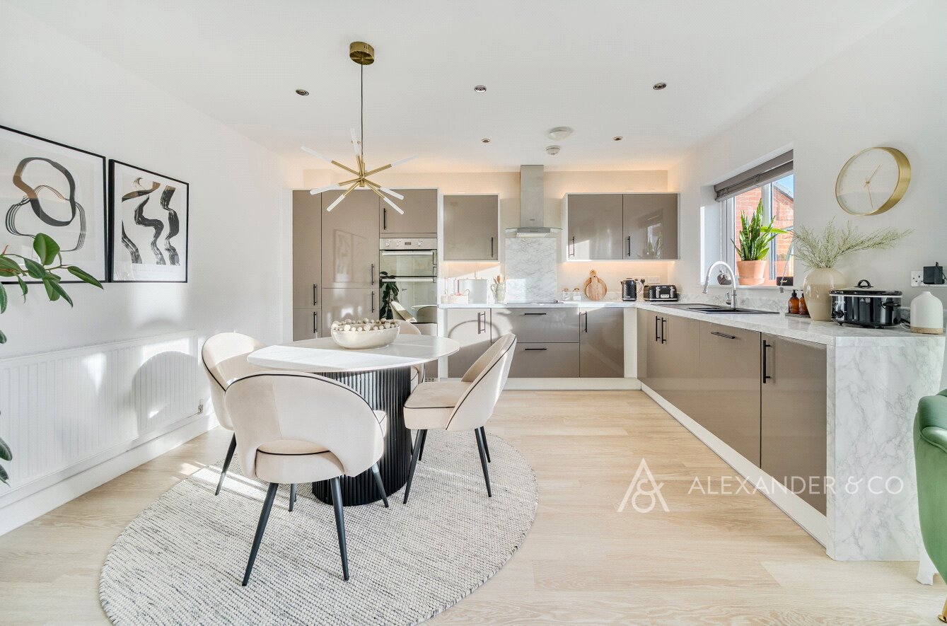 4 bedroom house for sale - Millground Field, Winslow, Buckingham, Buckinghamshire, MK18 - Property View 2