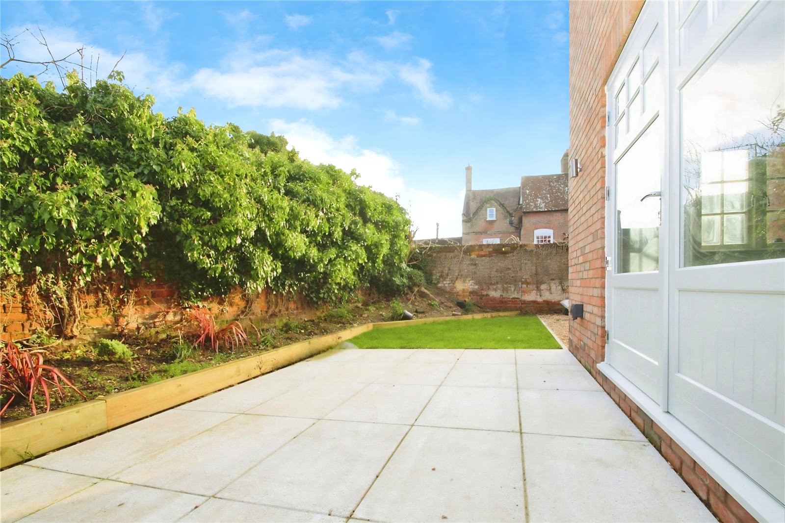 2 bedroom house for sale - Sheep Street, Winslow, MK18 - Property View 3