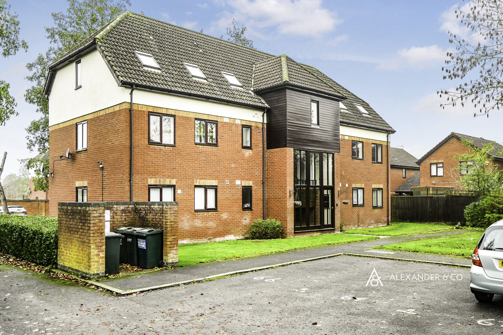 2 bedroom apartment to rent - Heron Drive, Bicester, Oxfordshire, OX26 - Property View 1