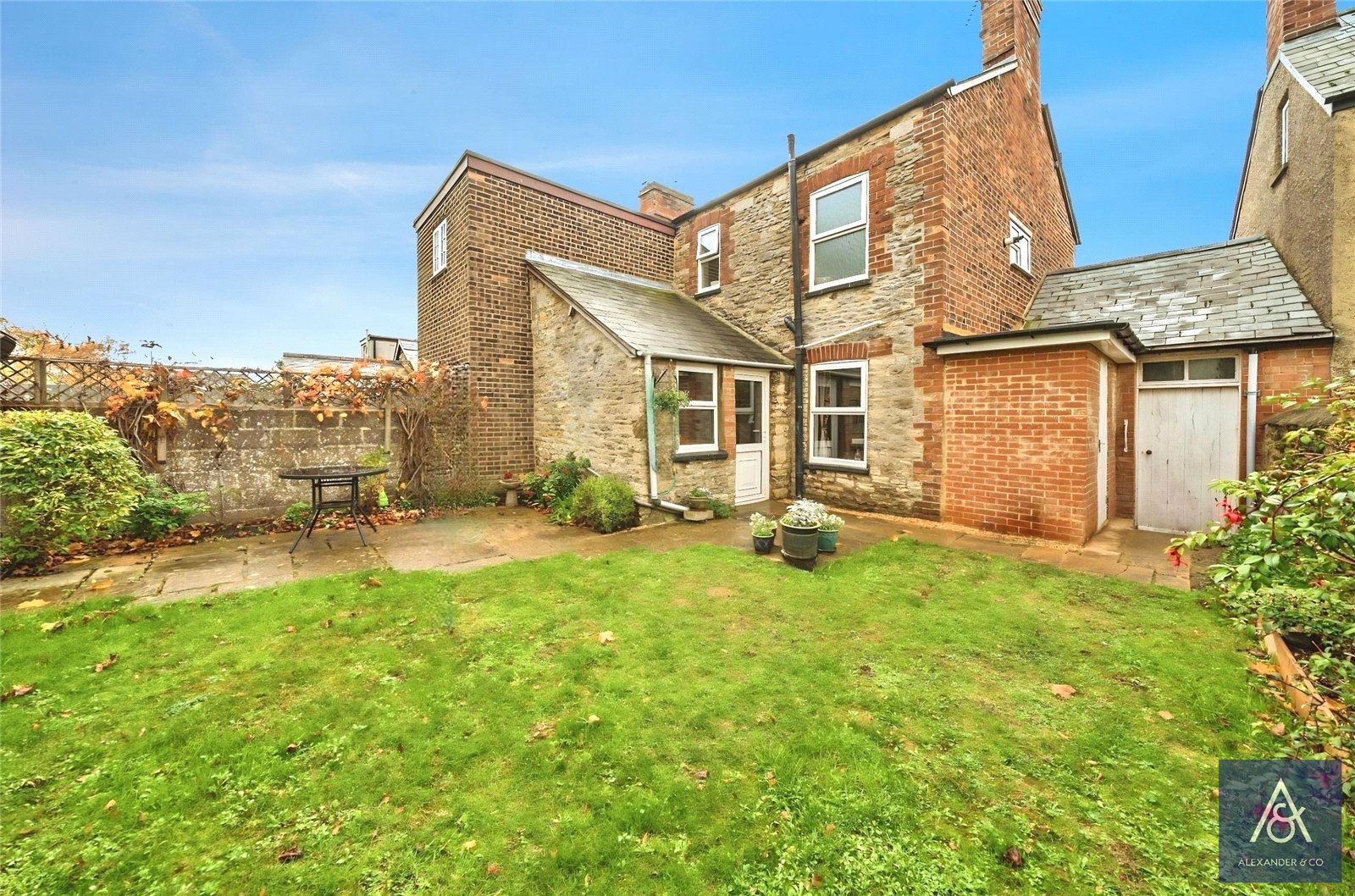 2 bedroom house for sale - Halse Road, Brackley, Northamptonshire, NN13 - Property View 2