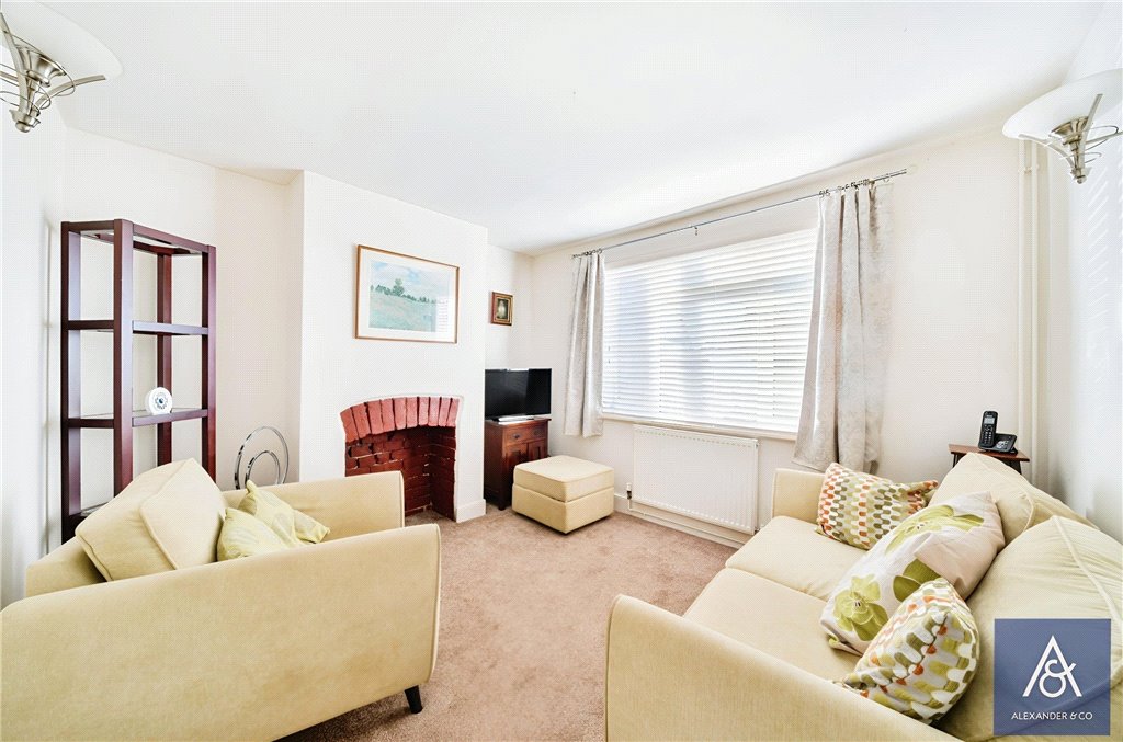2 bedroom house for sale - Banbury Road, Brackley, Northamptonshire, NN13 - Property View 2