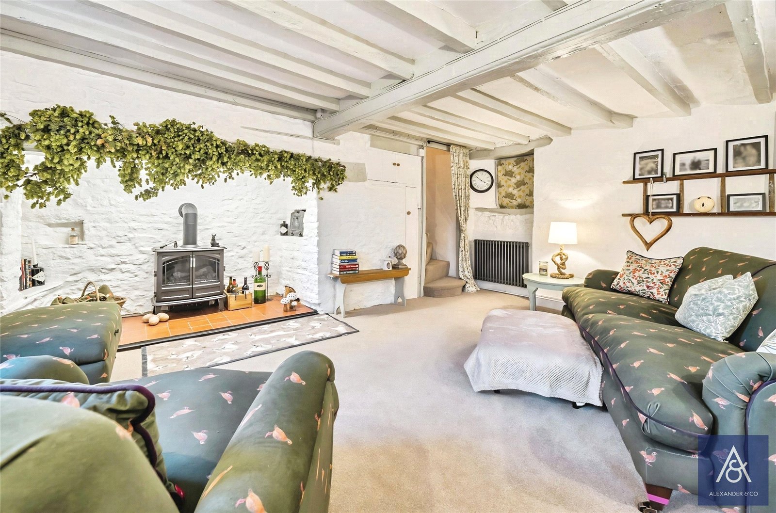 3 bedroom house for sale - Old Town, Brackley, Northamptonshire, NN13 - Property View 2