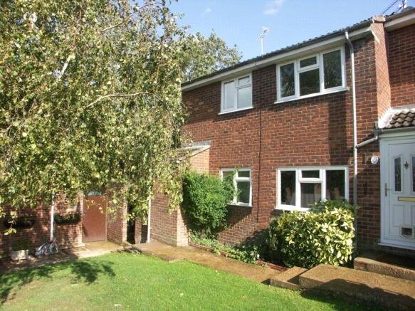 2 bedroom maisonette to rent - Meadow Gardens, Buckingham, MK18 - Property View 1