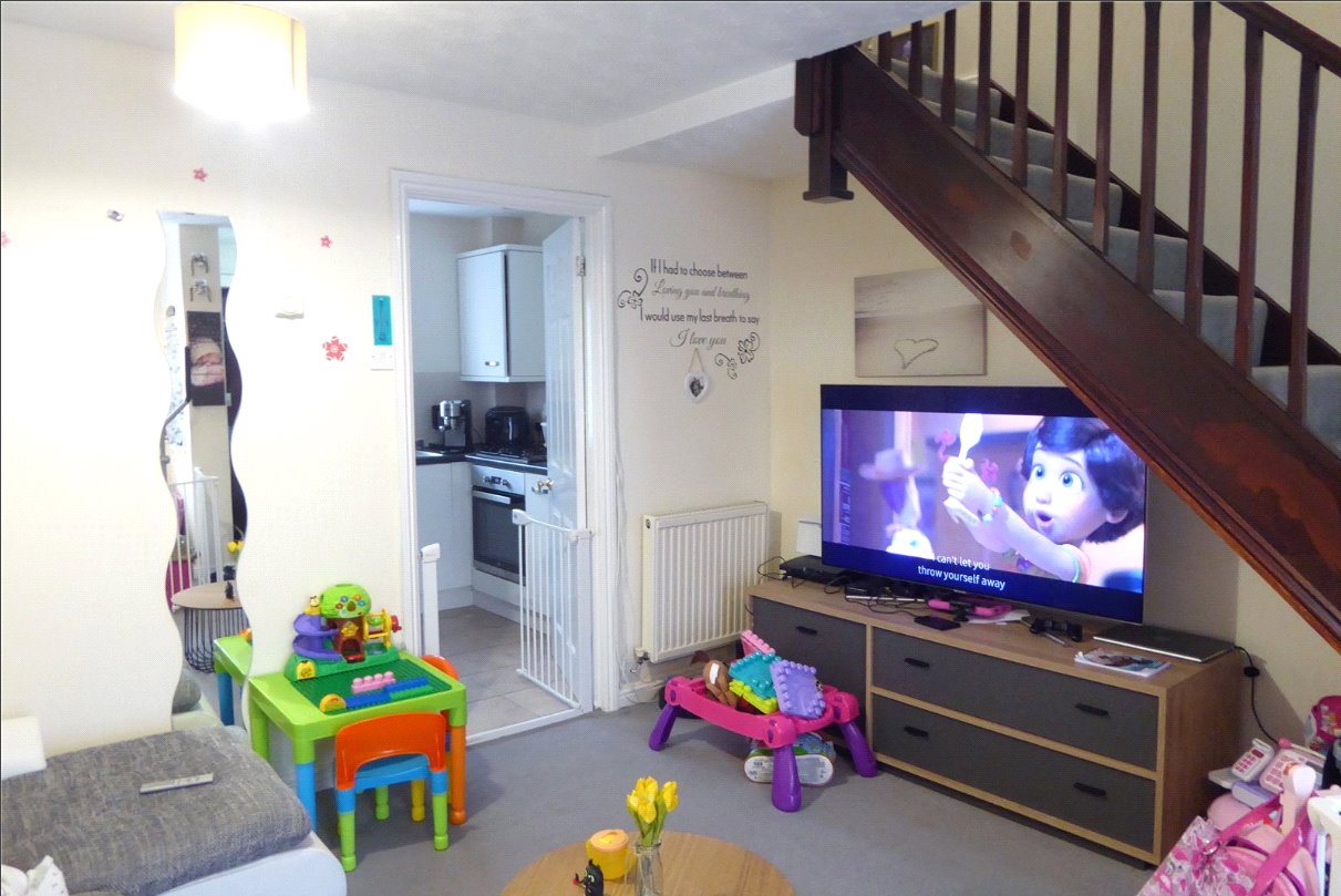 2 bedroom house to rent - Gleneagles Drive, Luton, LU2 - Property View 3