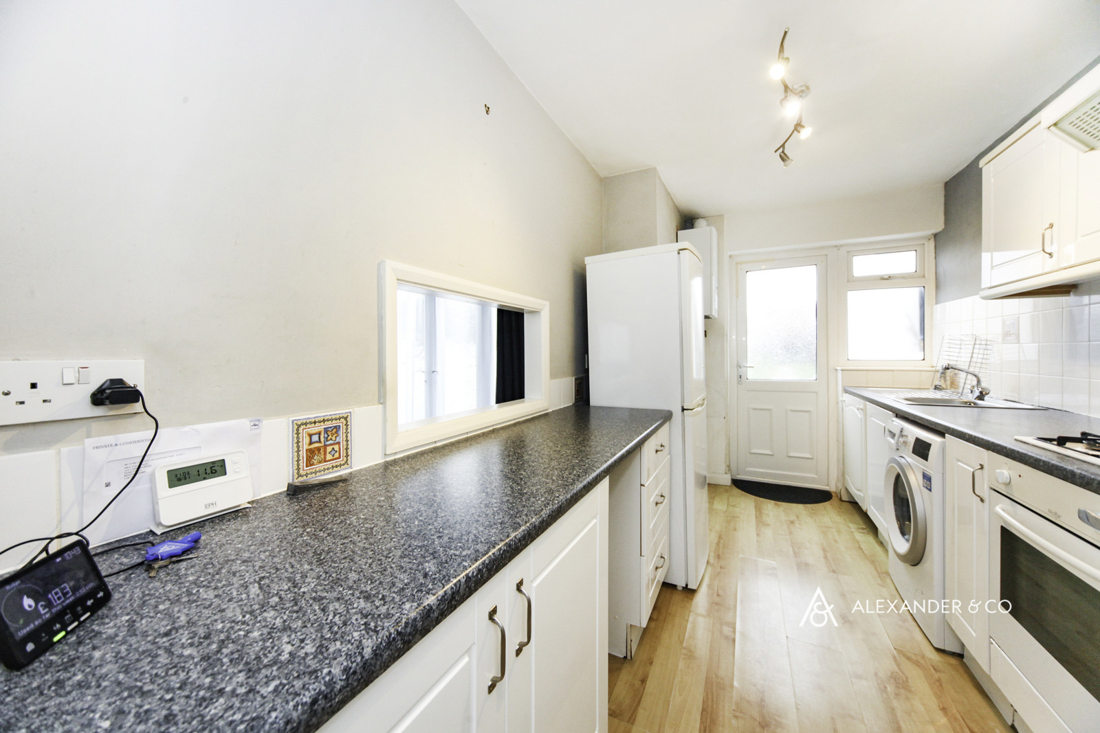 3 bedroom house to rent - London Road, Dunstable, LU6 - Property View 2