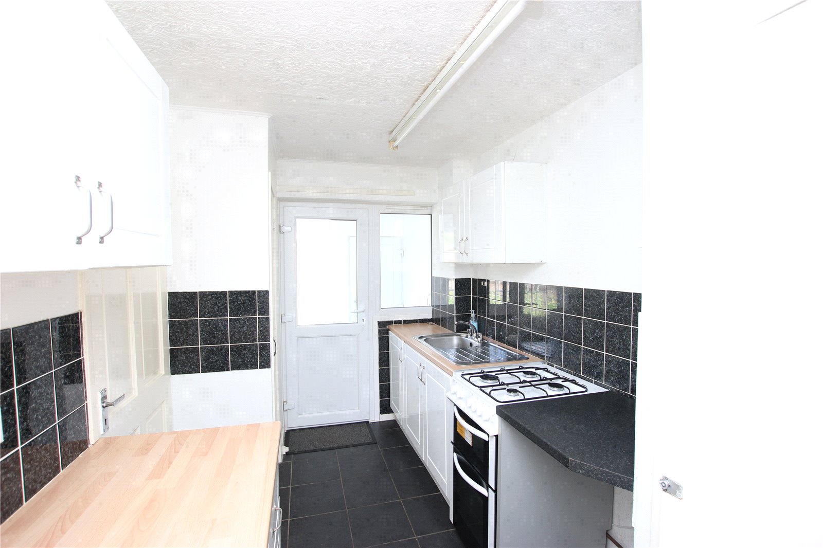 2 bedroom house to rent - Cherrytree Walk, Houghton Regis, Dunstable, LU5 - Property View 2