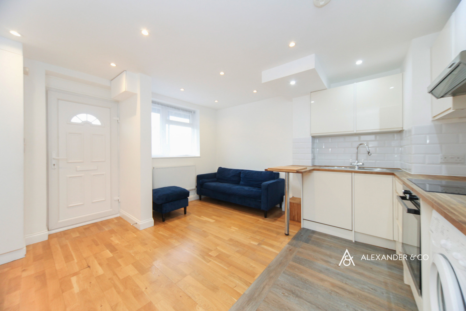 1 bedroom apartment to rent - High Street South, Dunstable, Bedfordshire, LU6 - Property View 2