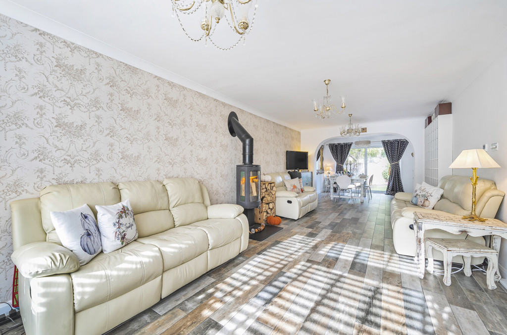 3 bedroom house for sale - Appleby Gardens, Dunstable, Bedfordshire, LU6 - Property View 2