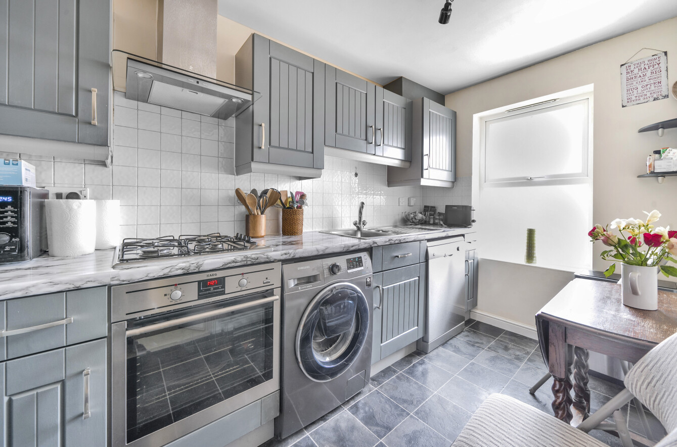 3 bedroom house for sale - Farriers Way, Houghton Regis, Dunstable, Bedfordshire, LU5 - Property View 2