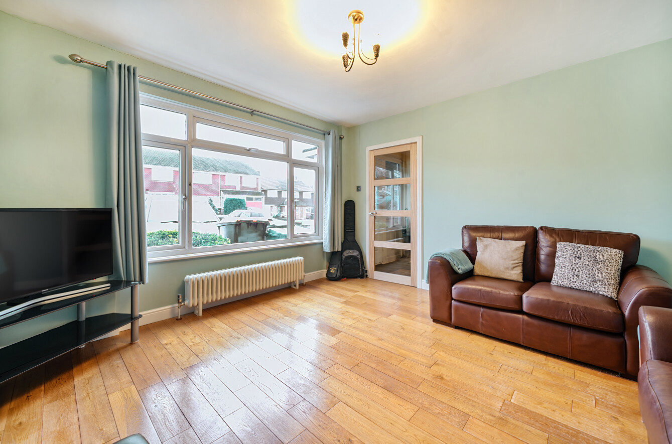 4 bedroom house for sale - Appleby Gardens, Dunstable, Bedfordshire, LU6 - Property View 2