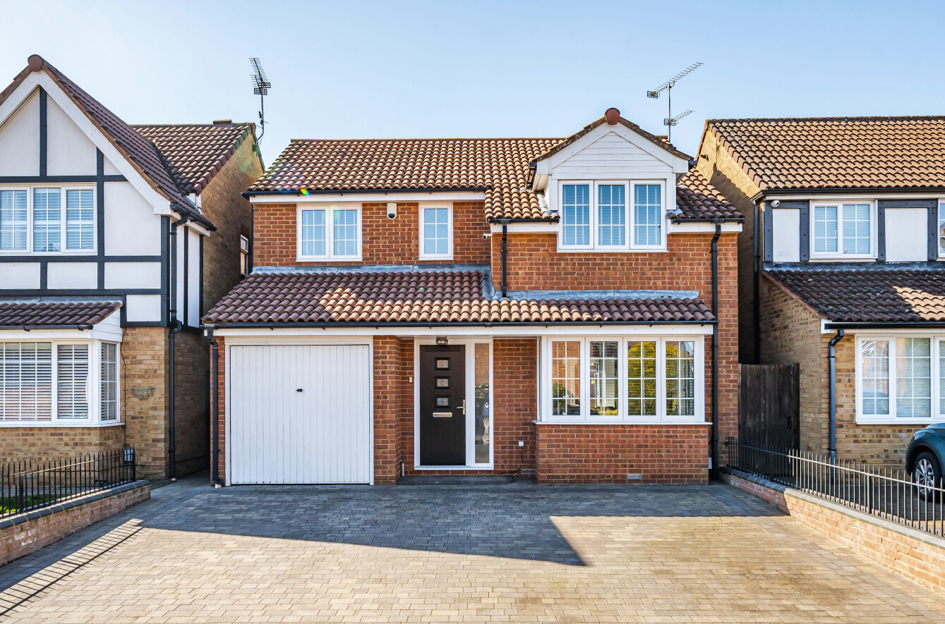 4 bedroom house for sale - Printers Way, Dunstable, Bedfordshire, LU6 - Property View 1