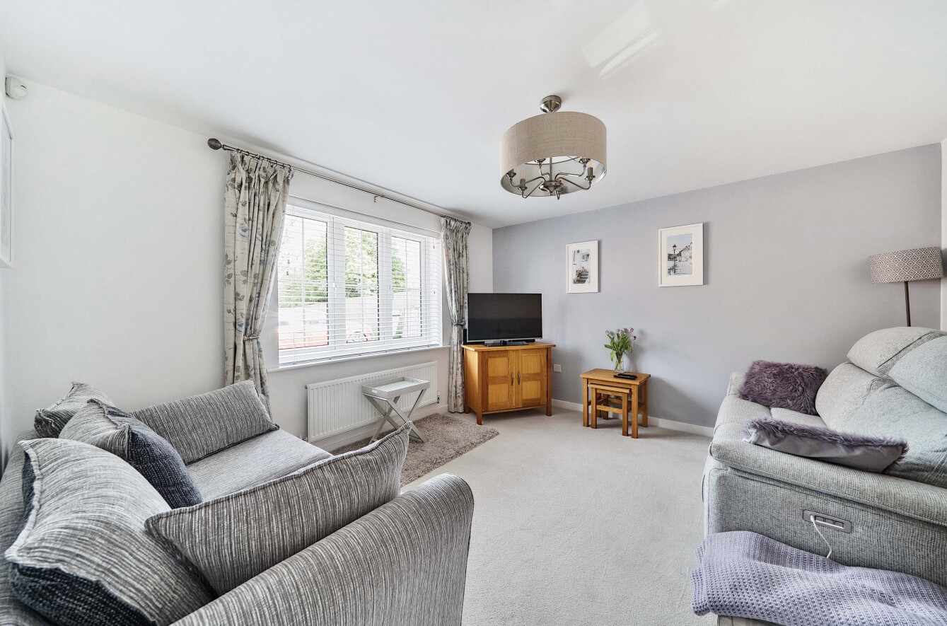 3 bedroom house for sale - The Baulk, Houghton Regis, Dunstable, Bedfordshire, LU5 - Property View 2