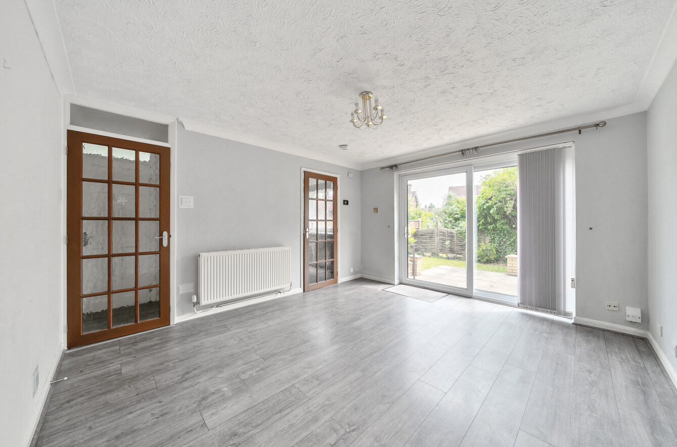 2 bedroom maisonette for sale - Cookfield Close, Dunstable, Bedfordshire, LU6 - Property View 2