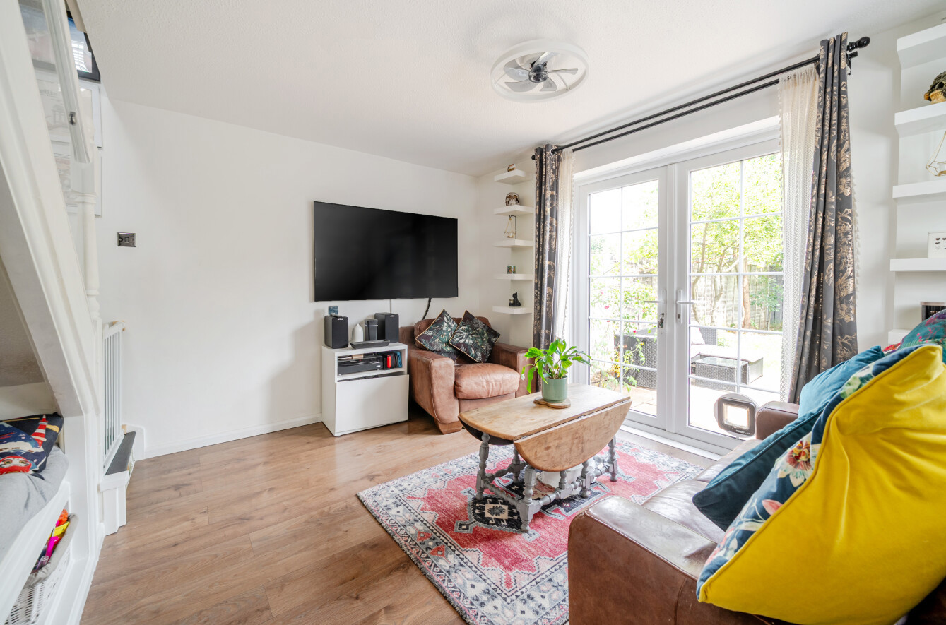 2 bedroom house for sale - Buzzard Road, Luton, Bedfordshire, LU4 - Property View 3