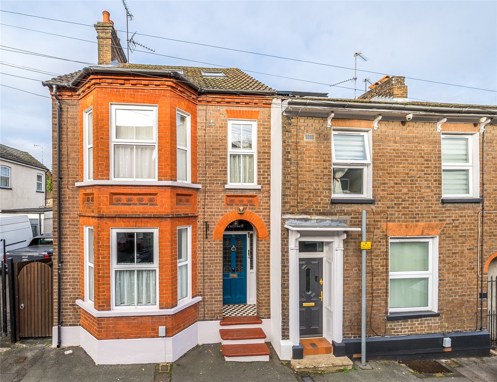 3 bedroom house for sale - Winfield Street, Dunstable, Bedfordshire, LU6 - Property View 1