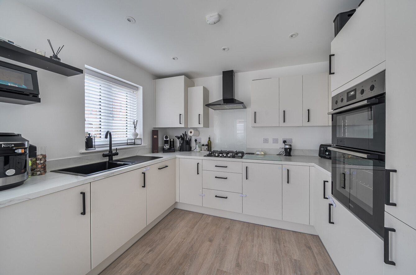 3 bedroom house for sale - Holly Lane, Houghton Regis, Dunstable, Bedfordshire, LU5 - Property View 3