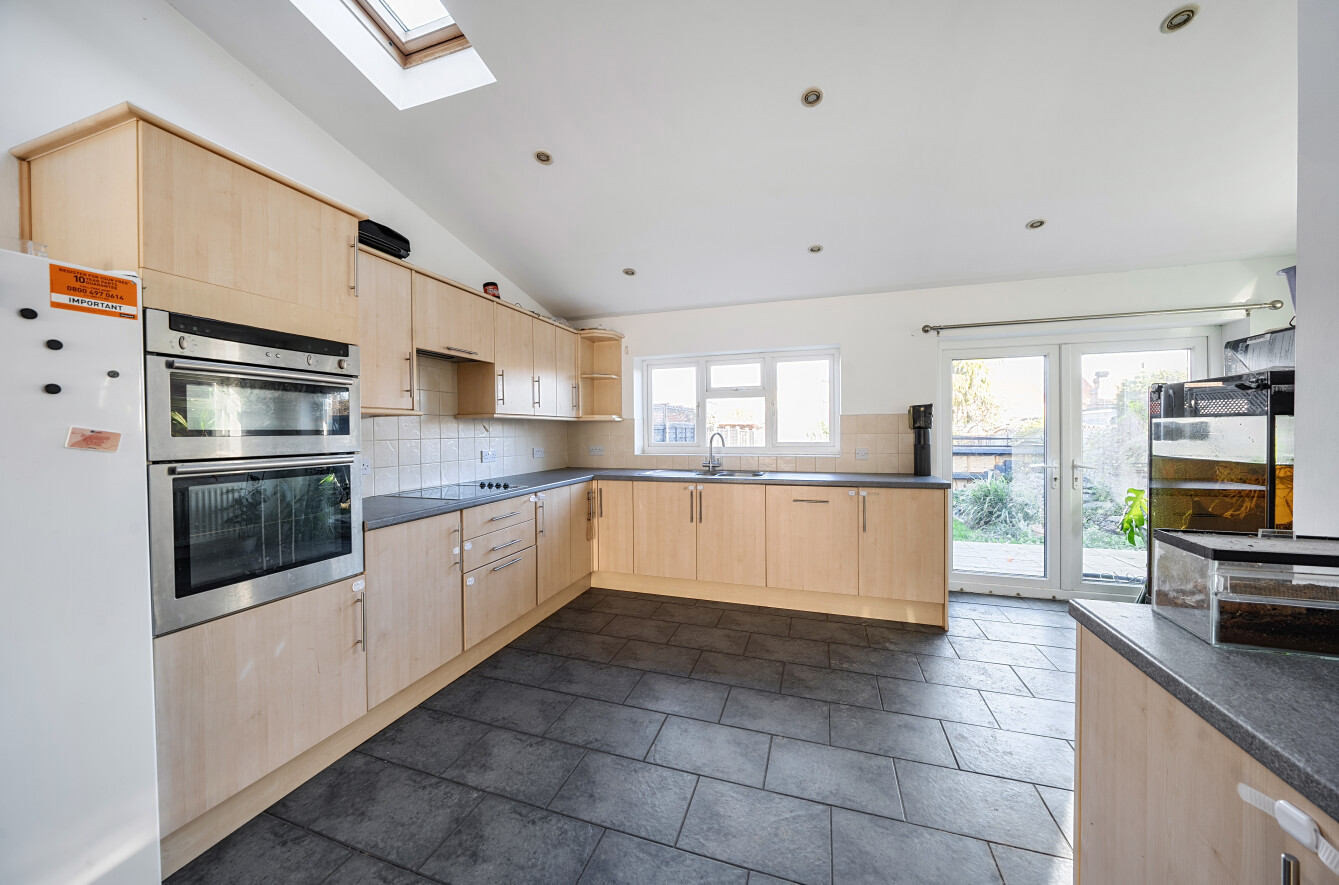 3 bedroom house for sale - Evelyn Road, Dunstable, LU5 - Property View 3